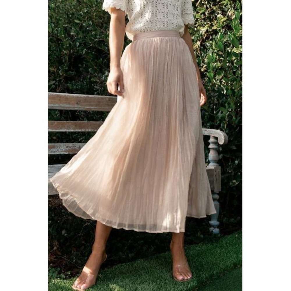 NWT Baltic Born Cyra Midi Skirt Size M Natural Beige Crinkled Pleated Lined NEW